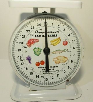 Vintage American Family Kitchen - White 25lb Food Scale