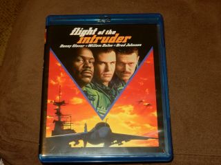 " Flight Of The Intruder " Blu - Ray Rare Region A Danny Glover & Willem Dafoe