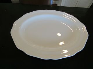 Lovely Mikasa Antique White 13 7/8 Inch Oval Serving/meat Platter