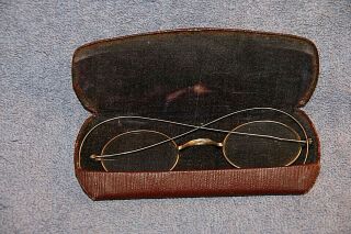 Antique Gaxo - Gold Colored Wire Rimed Eye Glasses For Repair