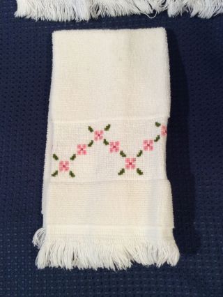 2 Vintage Matching Fingertip Towels Cross Stitch Pink Flowers Fringe 10 X 16 "