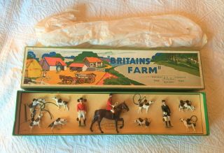 Britains Hunting Farm Series No.  1446 " The Meet " Rare 11 Piece Box Set