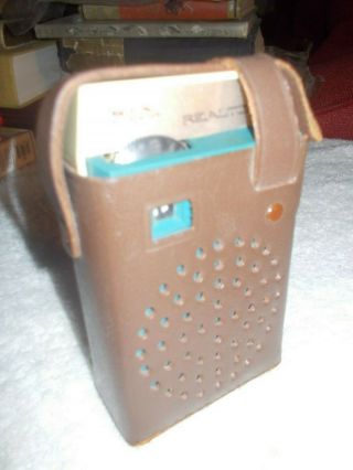 Vintage Realtone 6 Transistor Radio W Leather Case Rare Turquoise Color