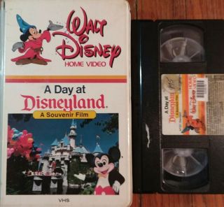A Day At Disneyland A Souvenir Film - Vhs White Disney Big Box Clamshell Rare Oop