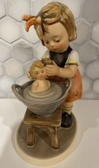 Vtg Rare Goebel Hummel Western Germany Statue Figurine 319 Doll Bath