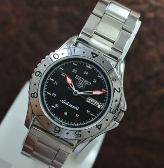 Vintage Seiko 5 Day Date 17 Jewels 6309 Automatic Movement Wrist Watch