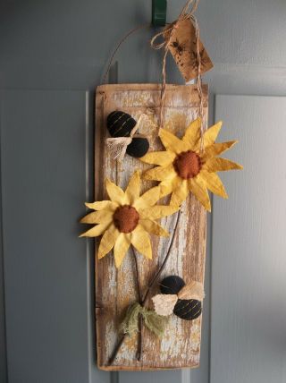 Sweet Primitive Handmade Sunflower Door Greeter - Farmhouse/country/rustic