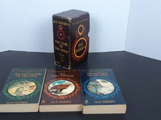 Rare Lord Of The Rings Trilogy Book Set (1977 Magnum Canada Edition)