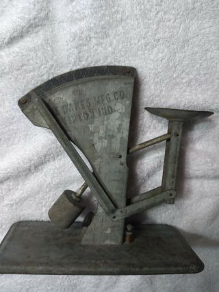 Vintage The Oakes Mfg.  Co,  Poultry Egg Metal Scale Farming Chicken Home Decor