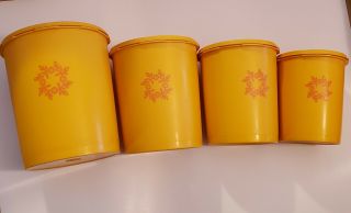 Vintage Tupperware 4 Piece Canister Set Yellow Gold Rare With Wreath