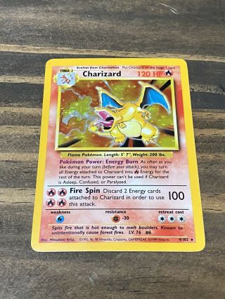 Pokémon Charizard Holo Rare 4/102 - Base Set