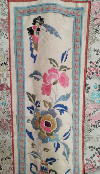 Antique Chinese Qing Dynasty Silk Embroidery Panel. 3
