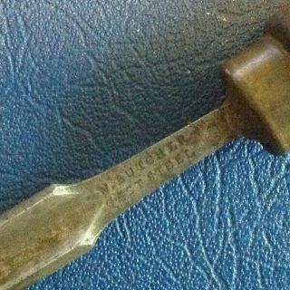 Antique W Butcher Cast Steel Gouge 1/2  Chisel.  Arrow Logo 2