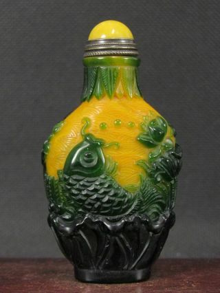 Fine Chinese Two Carp Lotus Flower Carved Peking Overlay Glass Snuff Bottle