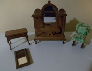 Vintage Wood Dollhouse Furniture Set Of 4