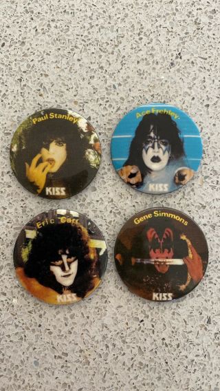 Rare Kiss Aucoin 1980 Australian Kiss Tour Badges Pins With German Zz