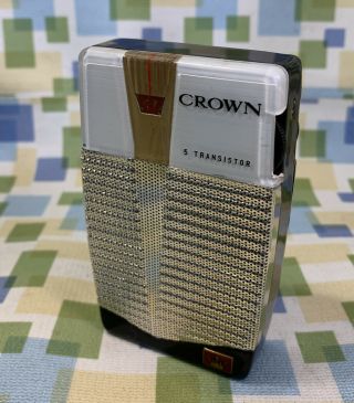 Crown Tr - 555 5 Transistor Radio -,  Rare,  Japan