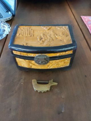Vintage Oriental Chinese Camphor Wood Hand Carved Jewelry Keepsake Box & Key