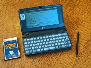 1997 Lg Phenom Pocket Computer Ptrm5 - Windows Ce 1.  0,  Stylus & Batteries Rare