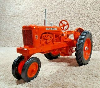 1985 Ertl 1/16 Scale Diecast Allis - Chalmers Wd - 45 Narrow Front Antique Tractor A