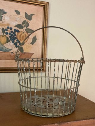 Antique / Vintage Primitive Oakes Mfg.  Co.  Wire Egg Basket Tipton In Farmhouse
