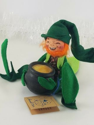 Vintage Annalee Leprechaun Doll w/ Pot of Gold 1992 1710 St.  Patrick ' s Day 2