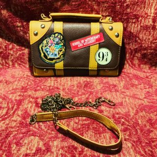 A Very Cute Rare Harry Potter Platform 9 3/4 Wallet Crossbody Handbag