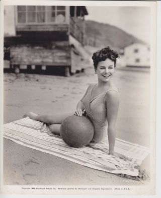 Rare Paulette Goddard Swimsuit Leggy Pin Up 8x10 Photo