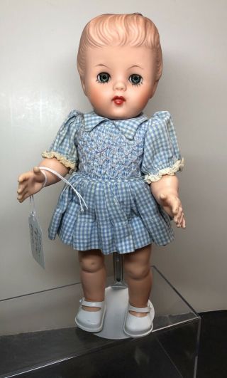 10” Vintage Unmarked 1950’s Molded Hair Vinyl Adorable Girl Doll Jointed Sf5