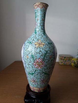Antique chinese enamelled cloisonne vase 21 and a quarter cm 2