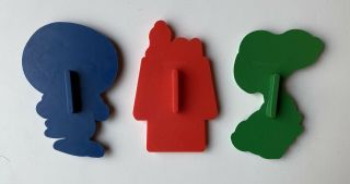 Vintage Set Of 3 Peanuts Charlie Brown Cookie Cutters Snoopy Doghouse