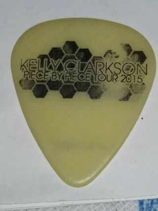 Kelly Clarkson Abe Neubanks Glow Guitar Pick - 2015 Piece By Piece Tour - Rare