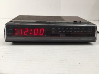 Vintage Emerson Red5521 Woodgrain Digital Am/fm Alarm Clock Radio See Video