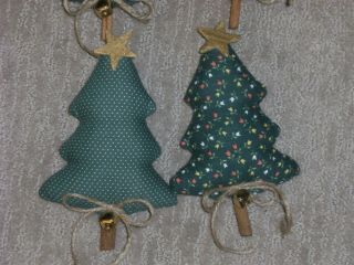 Handmade Set of 4 Primitive Fabric CHRISTMAS TREES Ornies/Bowl Fillers 3