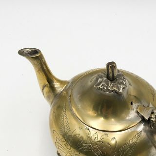 T162: ANTIQUE BRASS TEAPOT ORNATE DESIGN WITH ENGRAVED DETAILED DESIGN 2