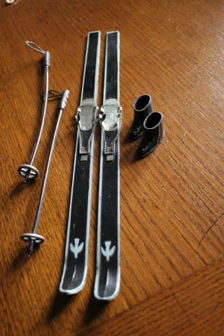 Pedigree Sindy Doll 1965 Good Winter Holiday Skis Boots And Poles