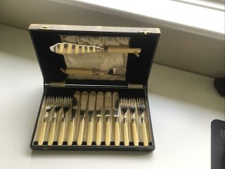Antique Boxed Set Of 6 Fish Knives / Forks With Servers Silver Plated