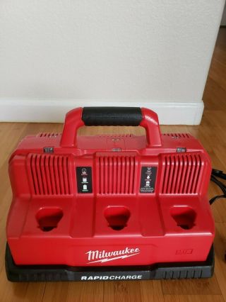 Milwaukee M18 And M12 Rapid Charge Battery Station 6 Port 48591807 (rarely)