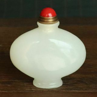 Chinese White Jade Hand - Carved Exquisite Snuff Bottles 40254