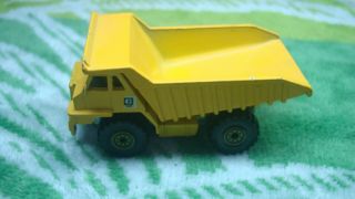 Mattel Hot Wheels 1979 Cat Caterpillar Dump Truck W/ Decal Hong Kong Yellow Rare