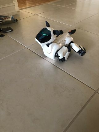 Sony Aibo Robot Ers - 210 White Rare As - Is From The Us.