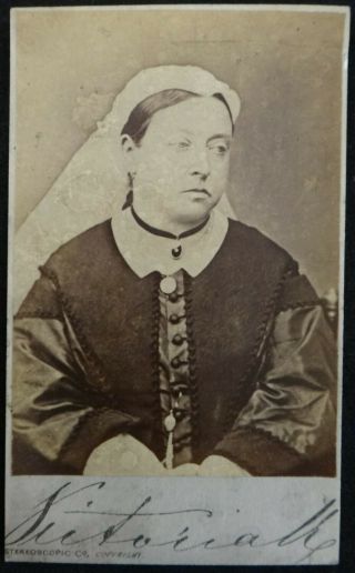 Rare Cdv Queen Victoria Facing Left Studio Portrait.  4 1/8” X 2 ½”.  C.  1800’s.