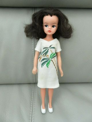 Vintage Dark Haired Pedigree Sindy Doll With Casuals Palm Tree Dress