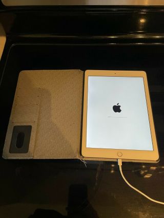 Apple Ipad Air 2 - 64gb (rare Rose Gold)