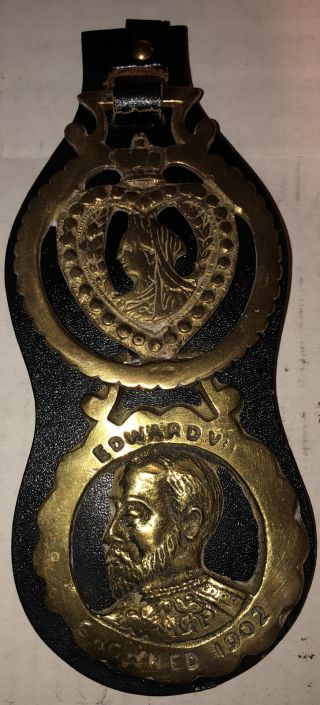 Antique English Horse Brass Medallion With Edward Vii Crowned 1902 On Leather