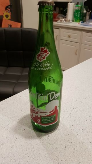 Extremely Rare Canadian Mountain Dew 28 Oz Acl Soda Pop Bottle