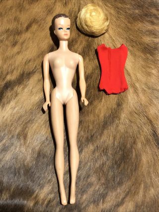 Vintage 1962 Mattel - - Fashion Queen Barbie / Midge Doll