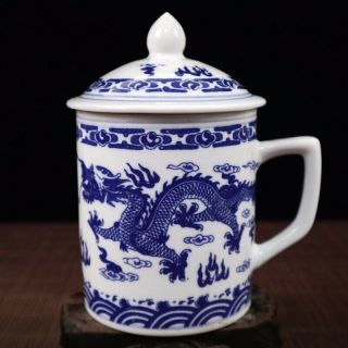 Chinese Old Porcelain Blue And White Dragon Pattern Lid Cup