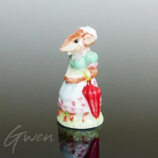 Vtg Miniature Dollhouse 1 " Mini Dressed Mouse Porcelain Figurine Figure