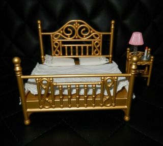 Sylvanian Family Furniture Brass Double Bed And Side Cabinet